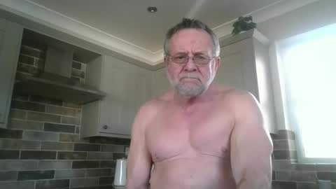 martinrgbxxxx online show from March 3, 2:21 pm