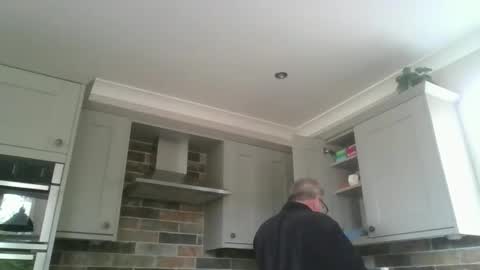 martinrgbxxxx online show from October 11, 9:13 am