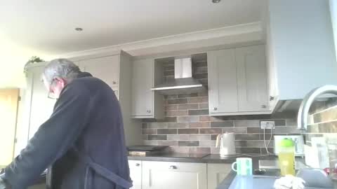 martinrgbxxxx online show from March 10, 10:21 am