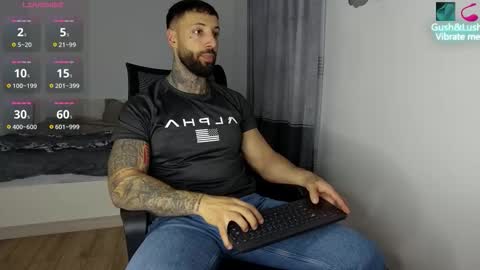 masculineguy69 online show from November 18, 2:21 pm