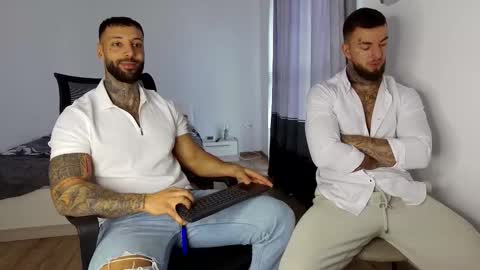 masculineguy69 online show from November 5, 9:00 am