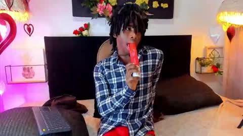 MARSHALL LEE online show from February 14, 8:04 pm