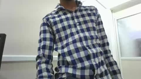 maskboyz2003 online show from February 5, 2:05 pm