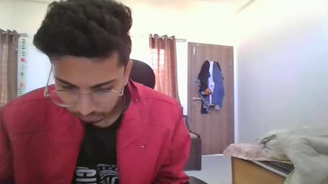 maskboyz2003 online show from December 8, 2:28 am