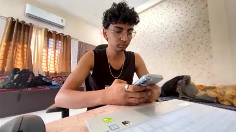 maskboyz2003 online show from November 5, 3:41 am