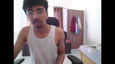 maskboyz2003 online show from February 17, 4:20 am