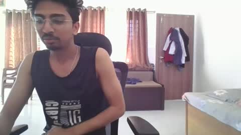 maskboyz2003 online show from February 15, 4:47 am