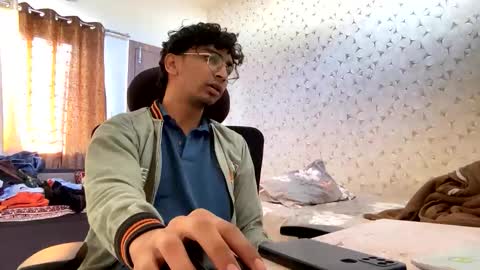 maskboyz2003 online show from December 14, 3:24 am