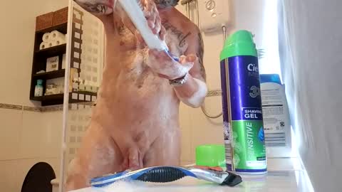 Masked Masturbation Dilf online show from May 3, 12:19 pm