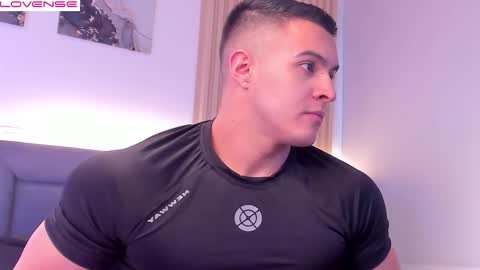 Mason Bennet online show from December 4, 7:54 pm