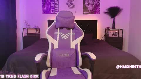 Mason Rothwell   online show from December 5, 11:50 am