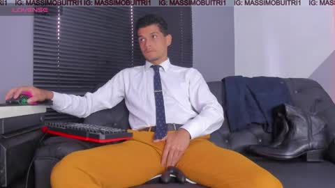 I am Massimo online show from April 16, 10:34 pm