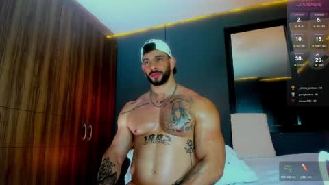 massimo online show from May 19, 1:56 am