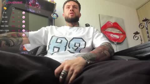 steven  online show from December 10, 4:06 pm