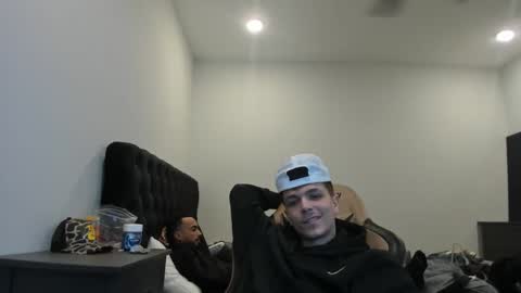 Snapshot of masterjizz1_0 chatting on December 16, 5:06 am masterjizz1_0 online show from December 16, 5:06 am