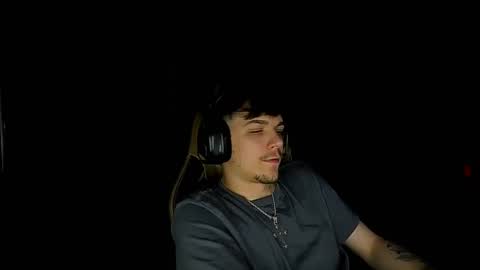 Snapshot of masterjizz1_0 chatting on October 22, 5:44 am masterjizz1_0 online show from October 22, 5:44 am