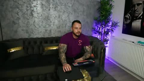 masterkingmuscle online show from April 6, 8:53 pm