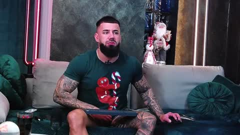 masterkingofmuscle online show from December 24, 7:22 pm