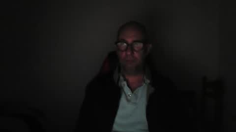 mat11efou online show from May 12, 4:32 am