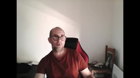 mat11efou online show from April 16, 12:05 pm