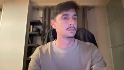 Aaron online show from November 10, 6:13 pm