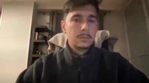 Aaron online show from October 27, 7:38 pm