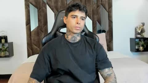 mateo_dilucajs1 online show from September 28, 8:07 pm