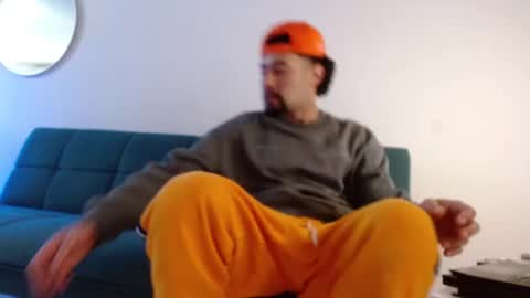 STRURIBE ON INSTAGRAM online show from March 25, 9:19 pm