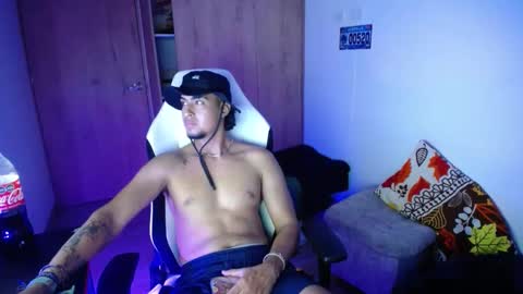 Snapshot of matias_bianco01 chatting on September 11, 6:45 am matias online show from September 11, 6:45 am