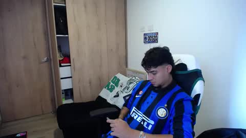 Snapshot of matias_bianco01 chatting on October 24, 6:20 pm matias online show from October 24, 6:20 pm