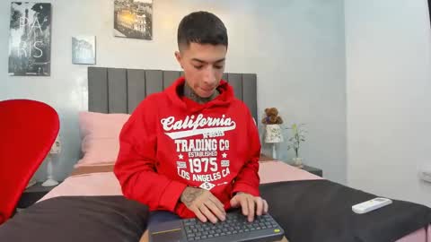 Matias Son online show from December 18, 9:08 pm