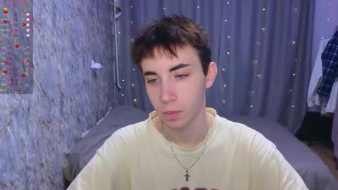 meet INDEPENDENT MODEL online show from November 21, 6:40 pm