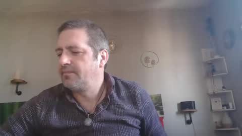 Snapshot of matrike1 chatting on March 8, 11:11 am matrike1 online show from March 8, 11:11 am