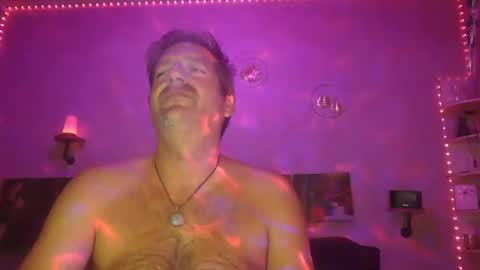 Snapshot of matrike1 chatting on September 25, 9:02 pm matrike1 online show from September 25, 9:02 pm