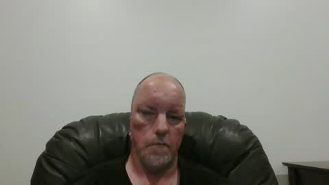 mattbad1975 online show from December 3, 12:22 pm