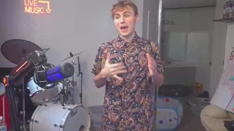 Matt Cash online show from October 2, 1:09 am