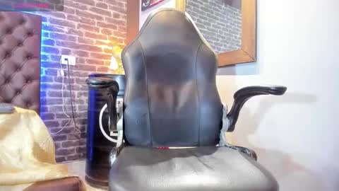 ---Matteo--- online show from September 27, 5:49 am