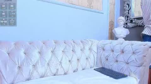 MatteoRicci  online show from November 11, 7:41 pm