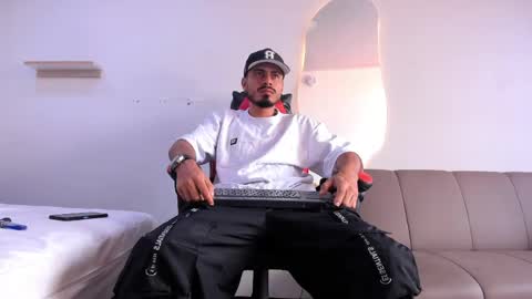 Matthew online show from March 22, 8:47 pm