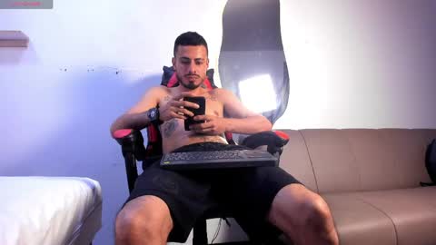 Matthew online show from March 19, 11:19 pm