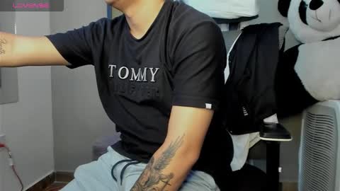 Snapshot of mattiwsmorris_ chatting on September 16, 1:23 pm mattiwsmorris_ online show from September 16, 1:23 pm