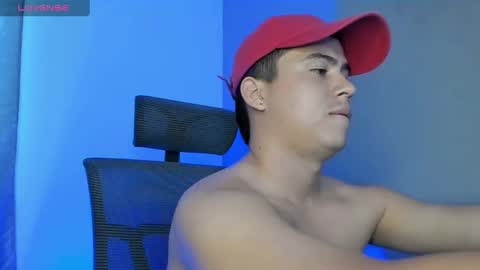 Snapshot of mattiwsmorris_ chatting on February 12, 8:07 pm mattiwsmorris_ online show from February 12, 8:07 pm