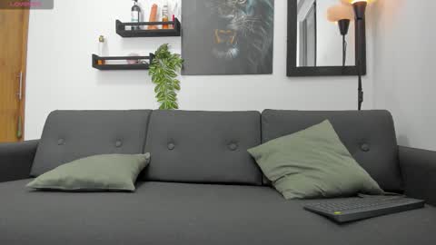 Snapshot of mattmeness chatting on October 2, 9:02 am MattMeness online show from October 2, 9:02 am