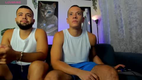 Snapshot of mattmeness chatting on February 19, 7:17 am MattMeness online show from February 19, 7:17 am