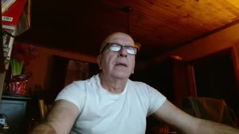 Maurice online show from December 30, 11:37 am