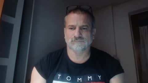 mauro1971 online show from October 5, 5:39 pm