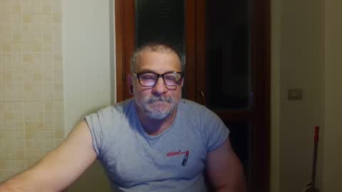 mauro1971 online show from April 14, 12:00 am