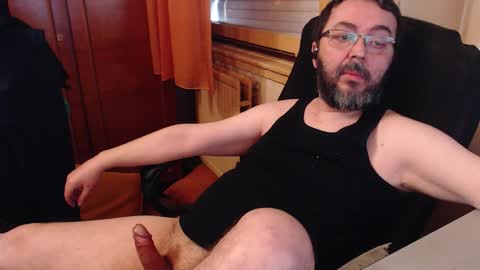 Max online show from February 21, 7:09 am