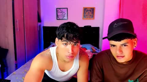max_boy_latino online show from March 27, 8:10 pm