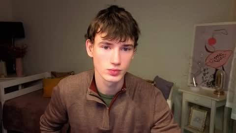 Max online show from December 17, 4:09 am